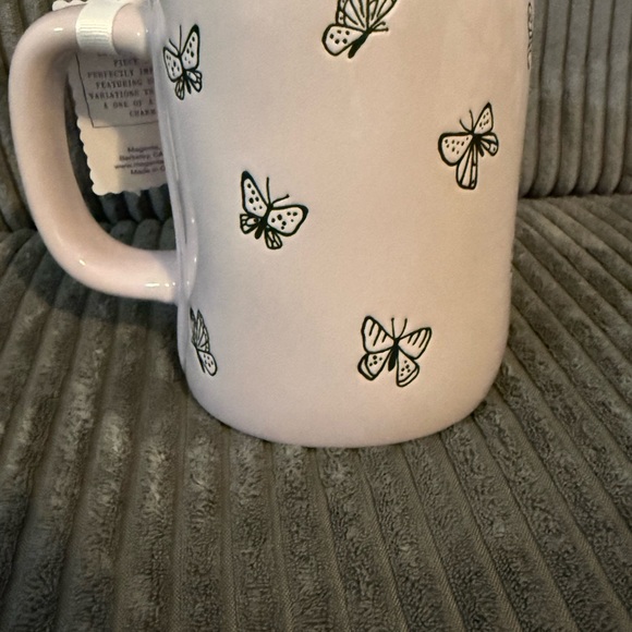 Rae Dunn Lilac "GIRL MOM" Ceramic Mug with Butterfly Detail - Picture 2 of 6
